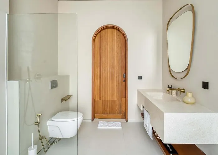 Dream - Brand New Luxury 8mins Walk To Villa