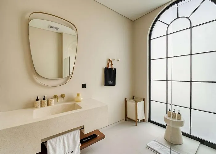 Dream - Brand New Luxury 8mins Walk To *