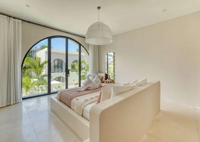 Dream - Brand New Luxury 8mins Walk To Villa *
