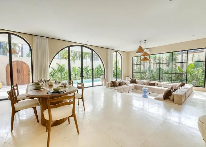 Dream - Brand New Luxury 8mins Walk To Villa