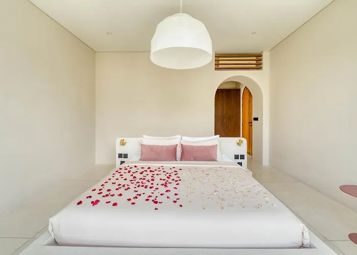 Dream - Brand New Luxury 8mins Walk To