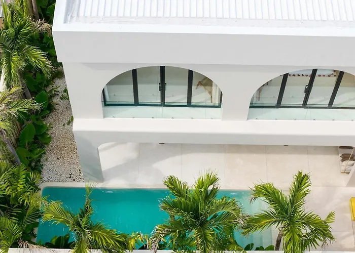 Dream - Brand New Luxury 8mins Walk To Villa